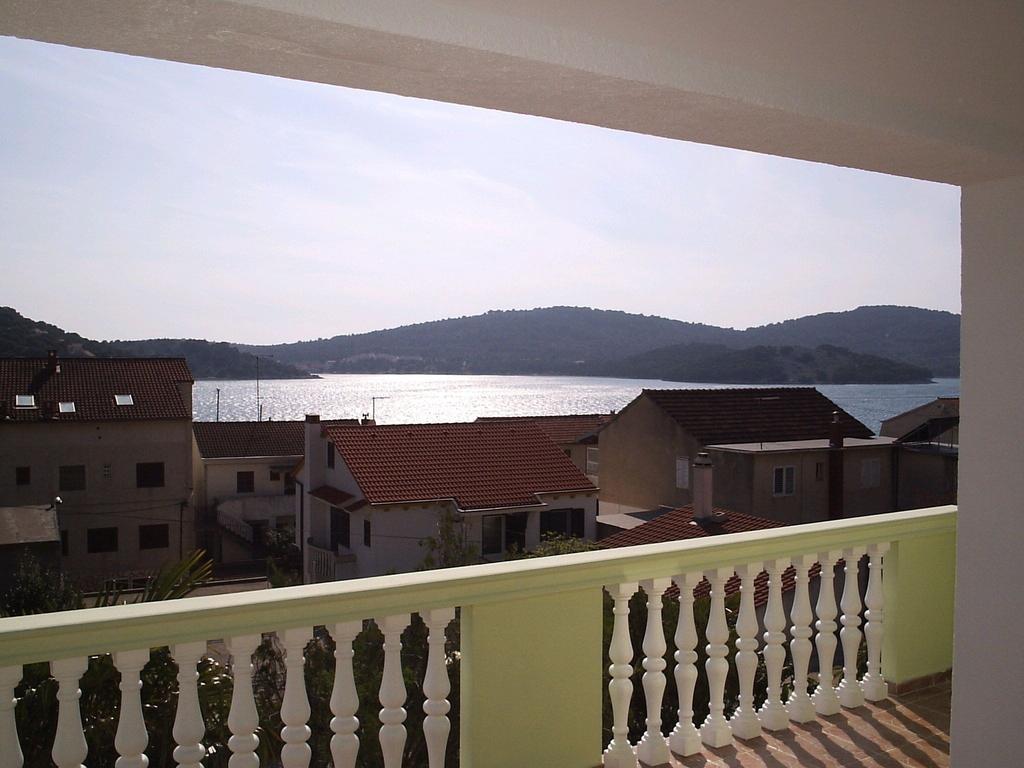 Apartments Villa Russo Tisno Bilik gambar